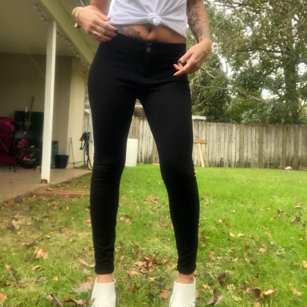 Black jeggings